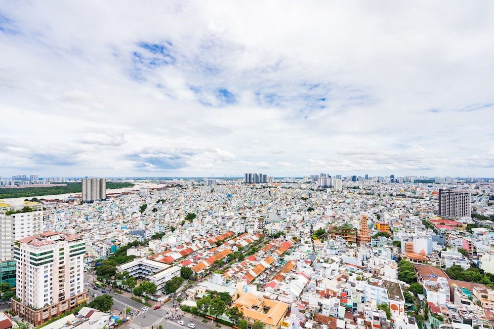 saigon 9 rivergate residence infinity pool gym