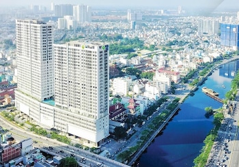 saigon 9 rivergate residence infinity pool gym