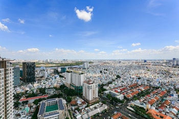 saigon 9 rivergate residence infinity pool gym