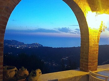 La Civetta,Campania>>Agropoli,3 star