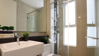 the shore swimming pool melaka by i housing