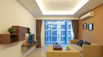 the shore swimming pool melaka by i housing