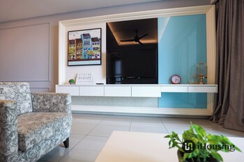 the shore swimming pool melaka by i housing