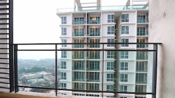 the shore swimming pool melaka by i housing