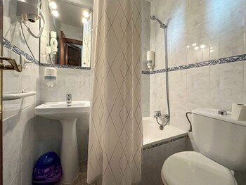 pension recogidas guest house