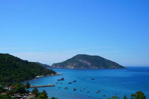 cham island homestay lau thu