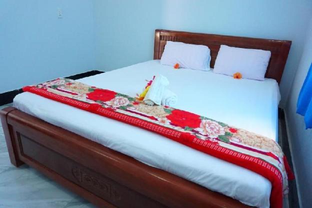 cham island homestay lau thu