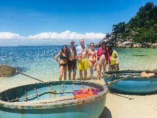 cham island homestay lau thu