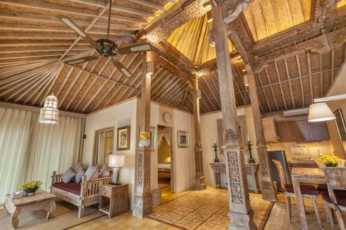 tri dewi residence by pramana villas