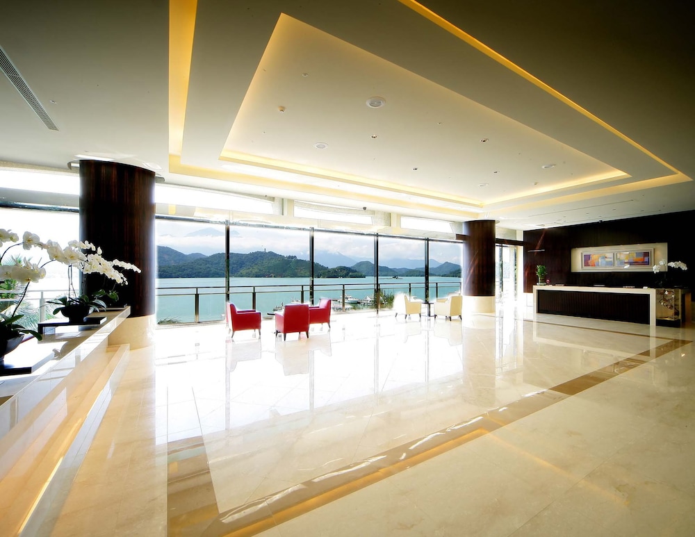 hotel del lago