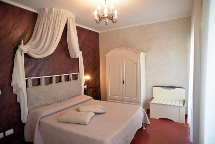 suites train station mestre