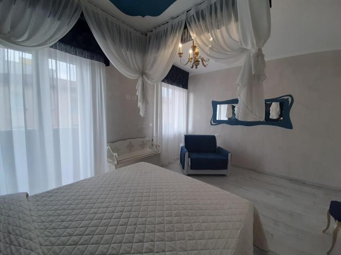 suites train station mestre