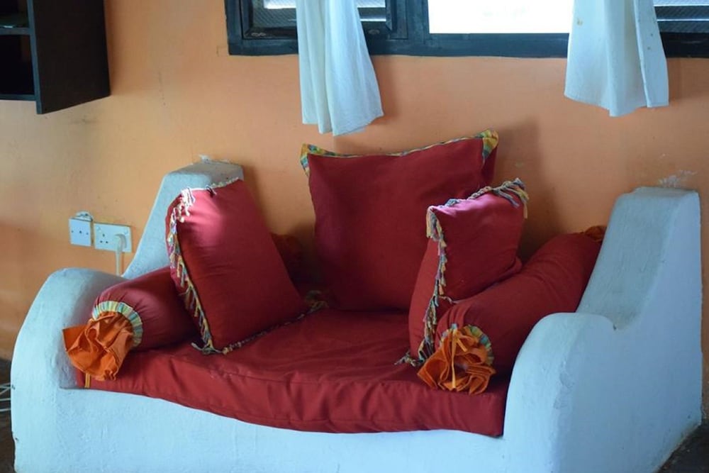 maweni beach cottages