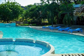 maweni beach cottages