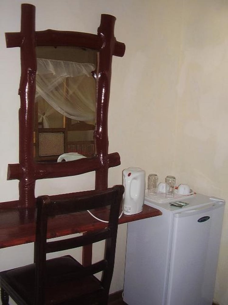 maweni beach cottages