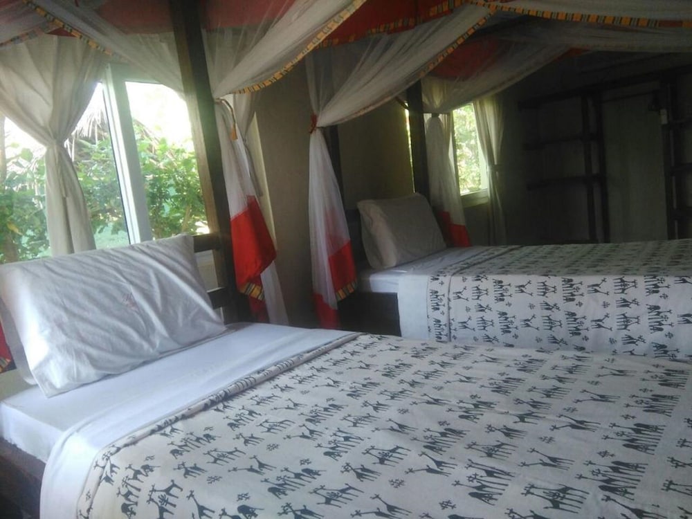 maweni beach cottages