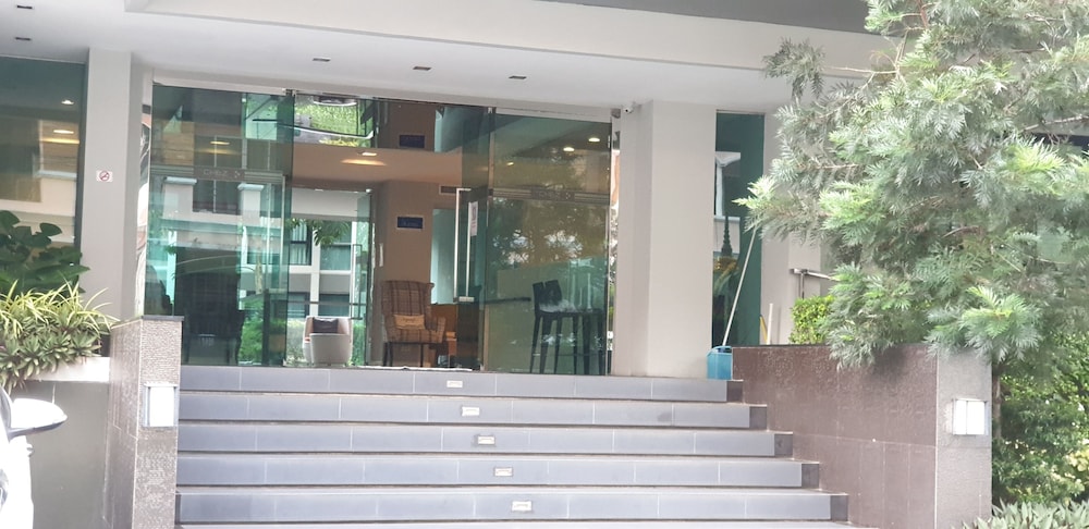 the chezz condominium by patsamon