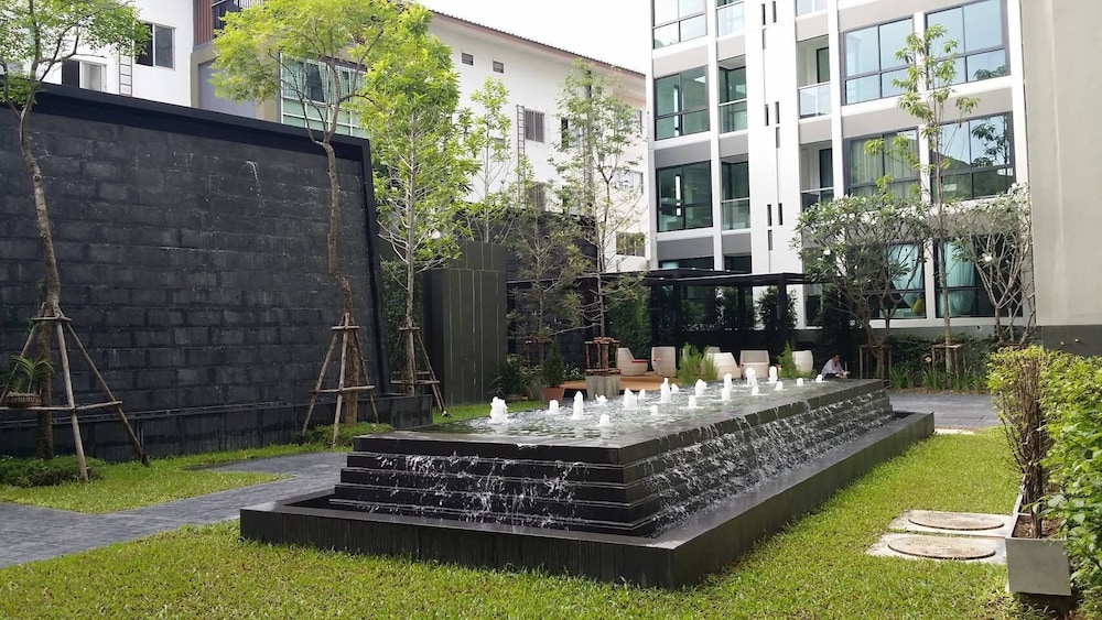 the chezz condominium by patsamon