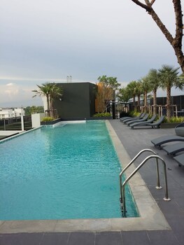 the chezz condominium by patsamon