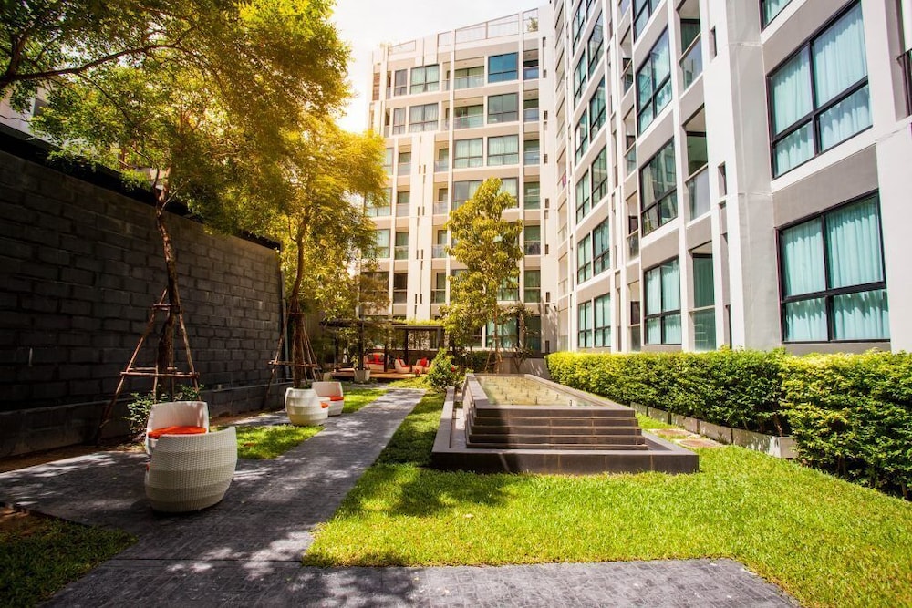 the chezz condominium by patsamon
