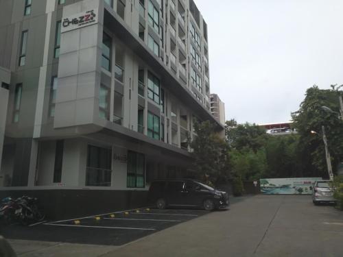 the chezz condominium by patsamon