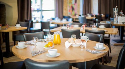 chateau lhospitalet wine resort beach and spa