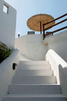 villa emilia with private swimming pool