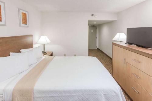 days inn by wyndham biloxi beach