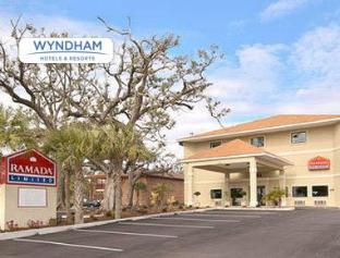 days inn by wyndham biloxi beach