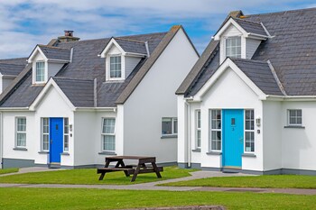 dingle harbour cottages 3 bed sleeps 6