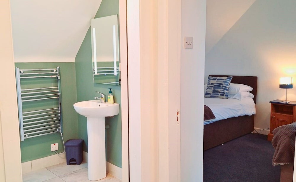 dingle harbour cottages 3 bed sleeps 6
