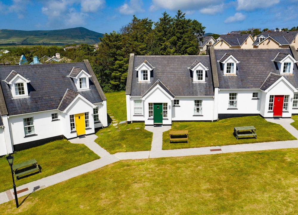 dingle harbour cottages 3 bed sleeps 6