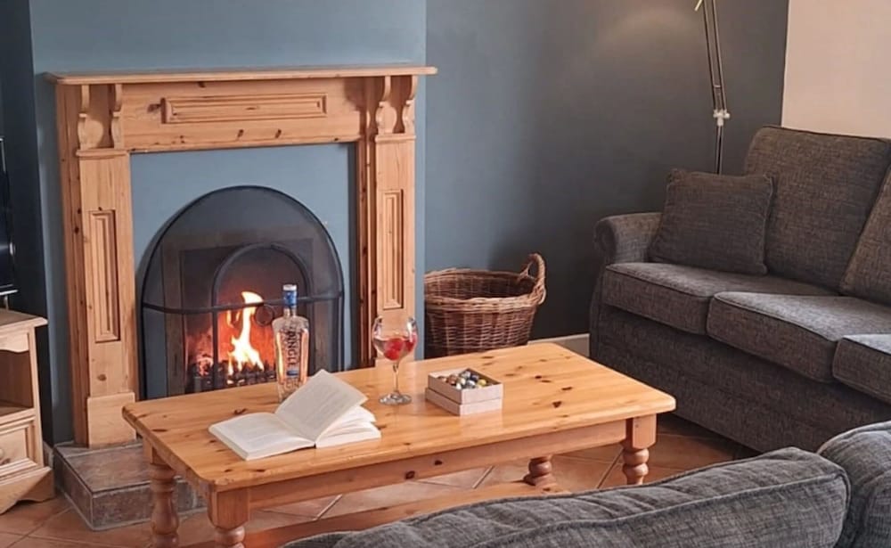 dingle harbour cottages 3 bed sleeps 6