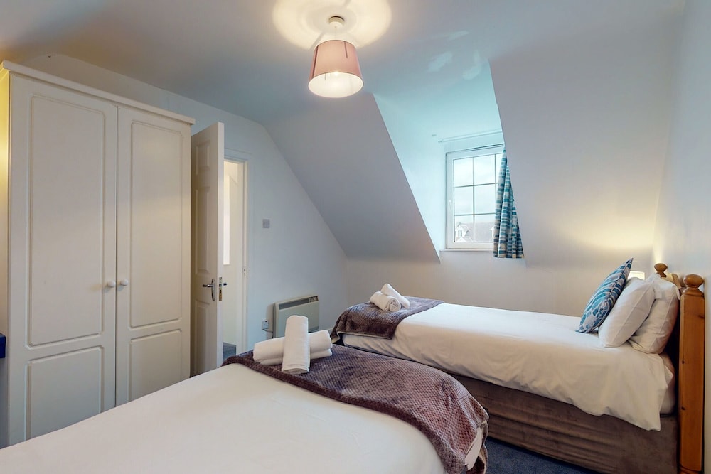 dingle harbour cottages 3 bed sleeps 6