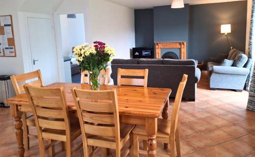 dingle harbour cottages 3 bed sleeps 6