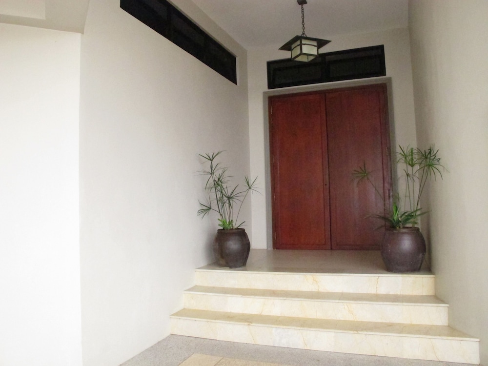 stunning oceanview villa taipan