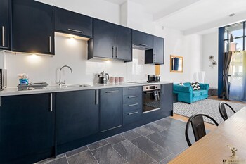 city centre spacious apartment