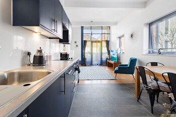 city centre spacious apartment
