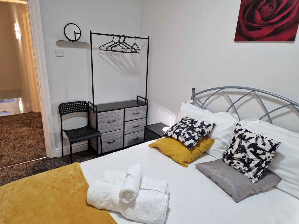 birtleys diamond 2 bed apt sleeps 6 guests