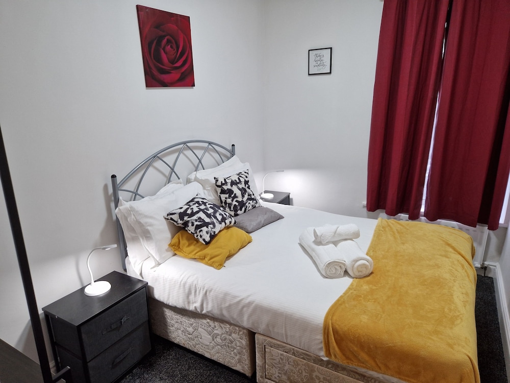 birtleys diamond 2 bed apt sleeps 6 guests