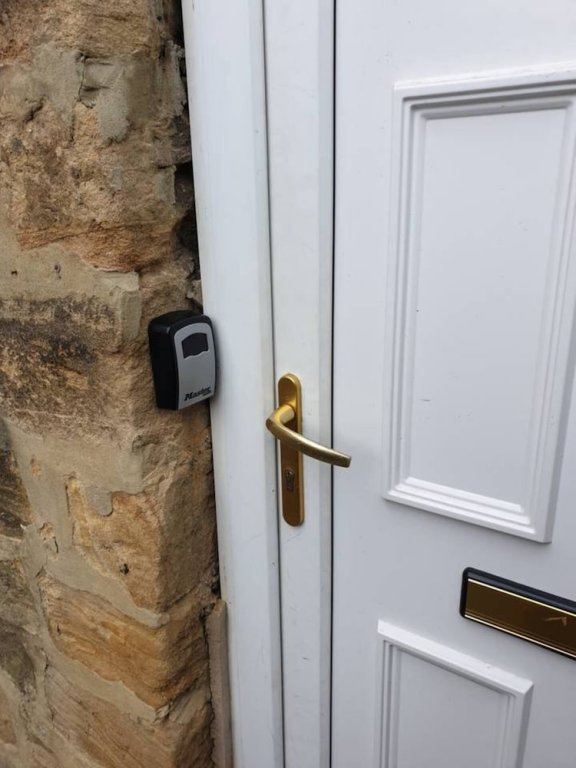 Birtley's Diamond 2 Bed Apt, Sleeps 6 Guests,,0 star