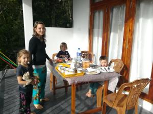 amado homestay ella