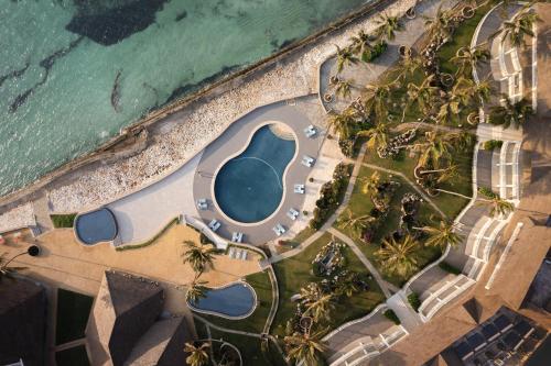 hemingways watamu