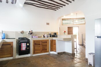 villa black pearl