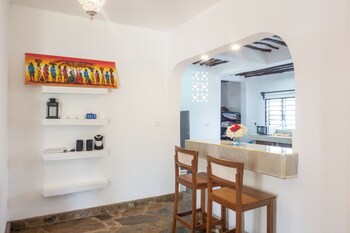 villa black pearl
