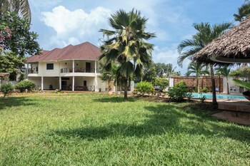 villa black pearl