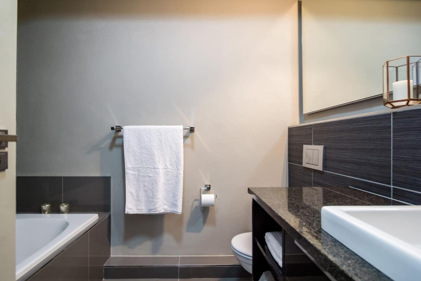 lux andringa walk apartments