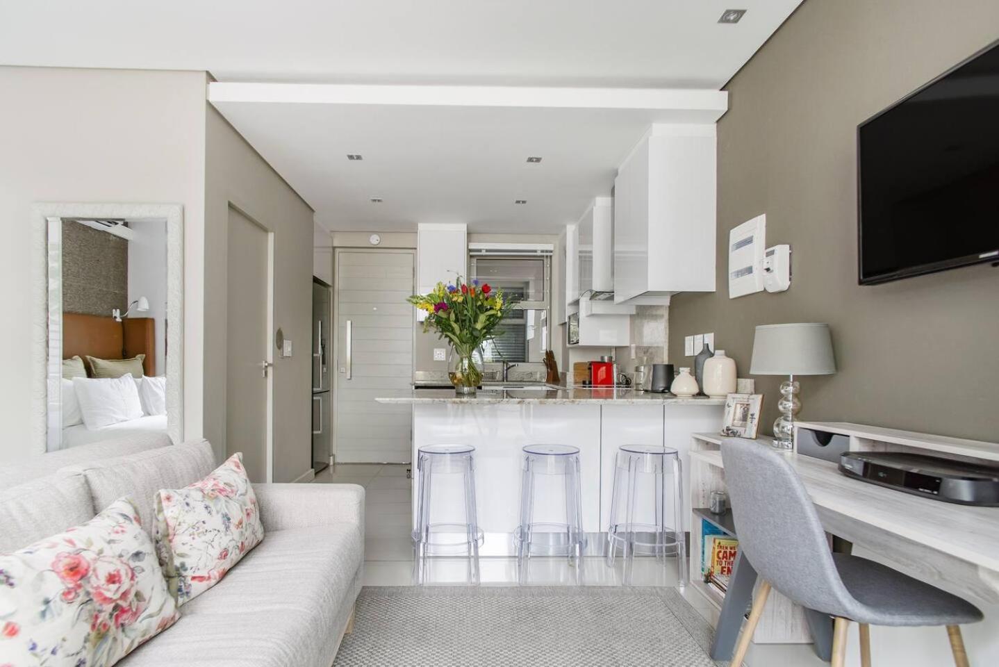 lux andringa walk apartments