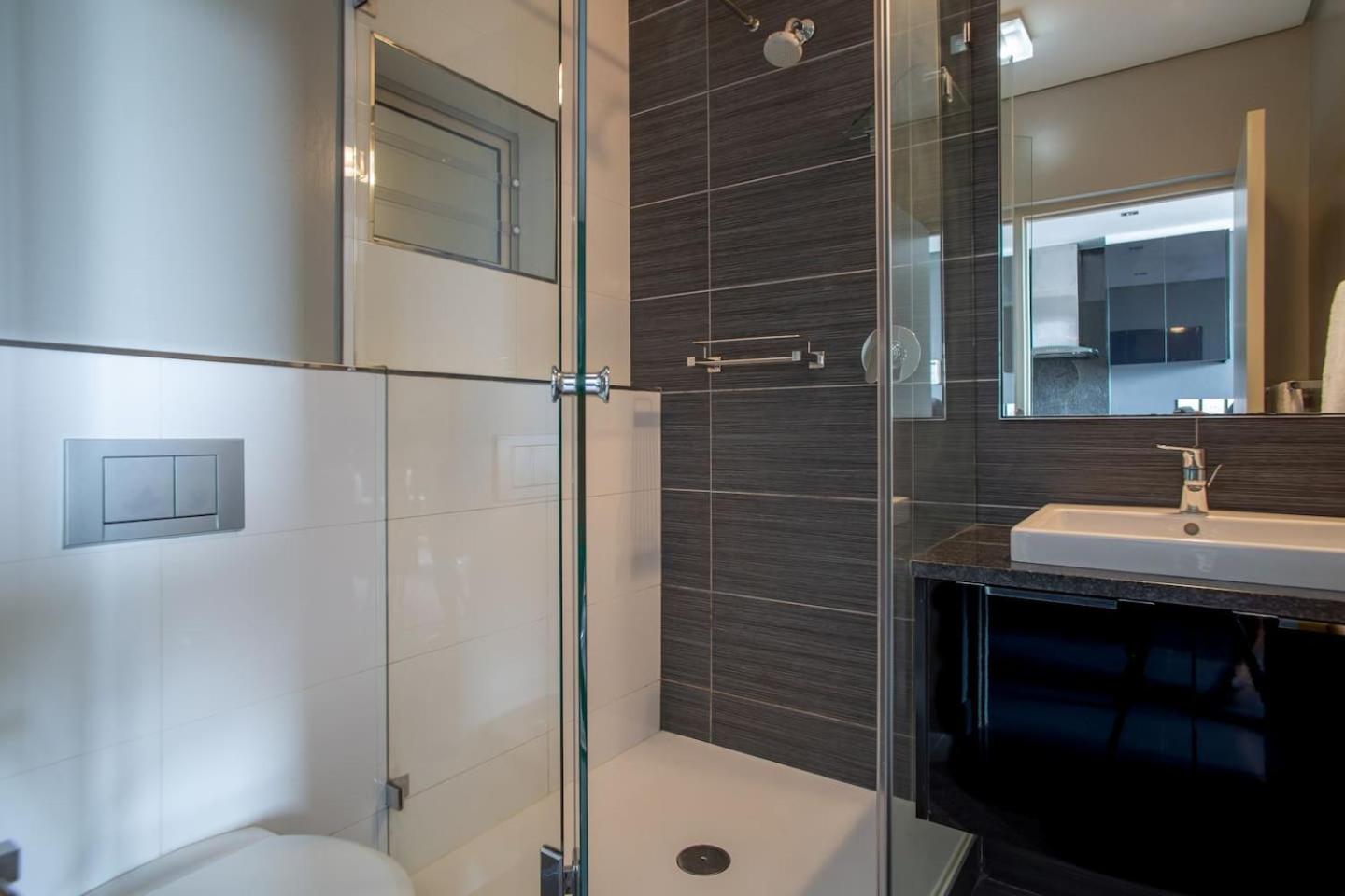 lux andringa walk apartments