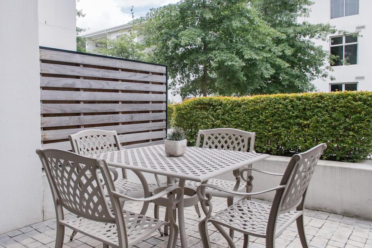lux andringa walk apartments